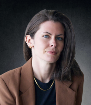 Alixandra  Powers Photo